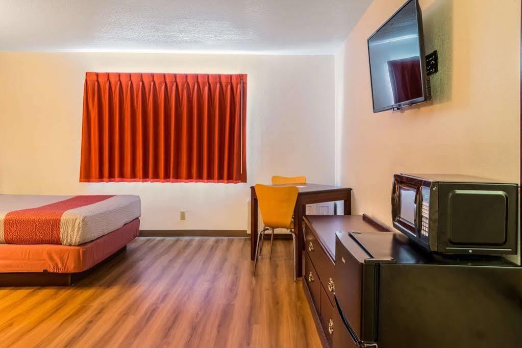 Motel 6 Gresham, Or - Portland Exterior foto